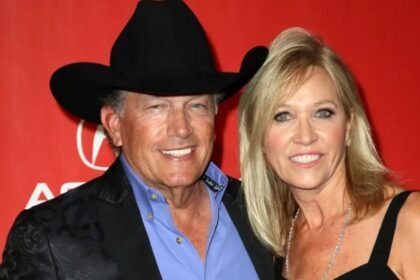 george strait’s wife